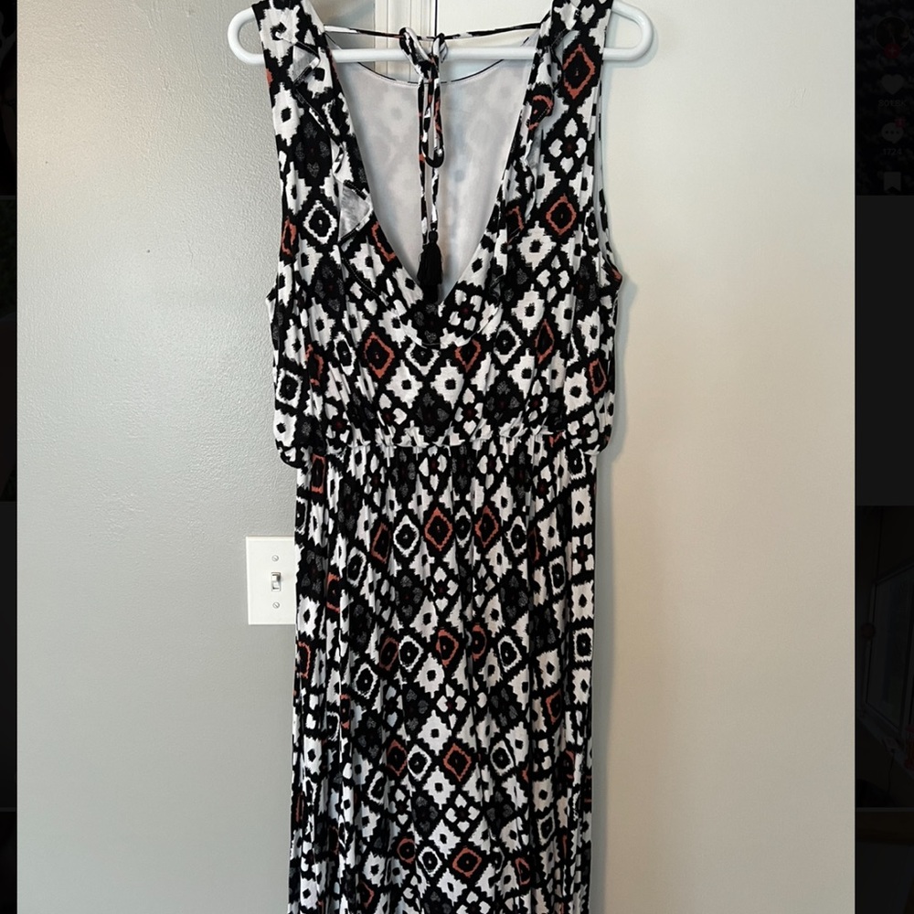 Knee length dress from Loft
